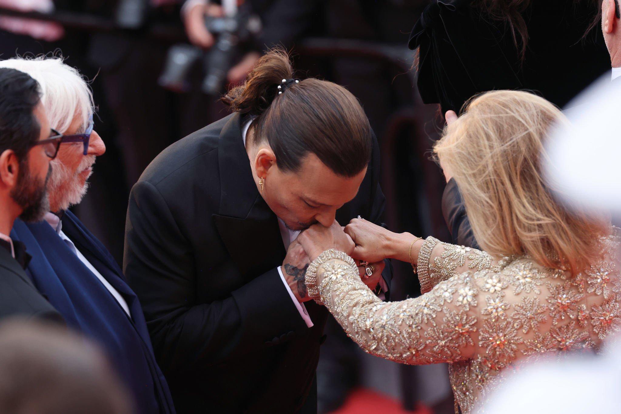 johnnydepponline_cannes20230516_027.jpg