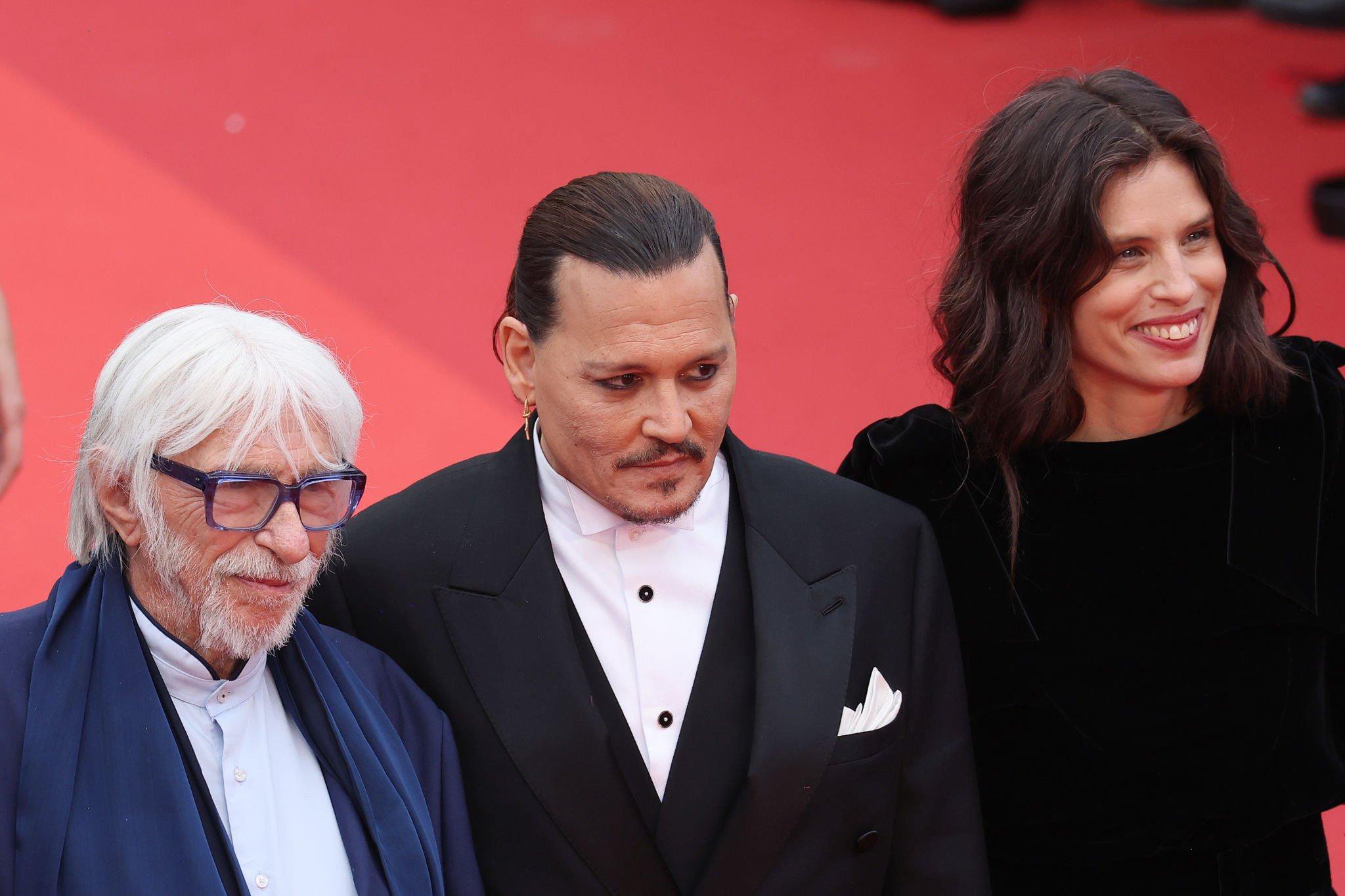 johnnydepponline_cannes20230516_035.jpg