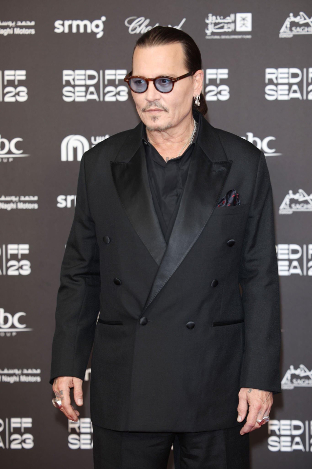 johnnydepponline_redseainternationalfilmfestival20231130_openingnight_011.jpg