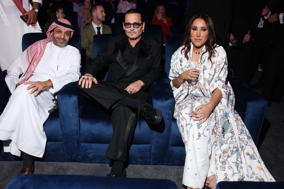 johnnydepponline_redseainternationalfilmfestival20231130_openingnight_043.jpg